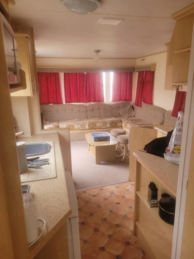 Sylvie'S Den Apartment Ingoldmells Bagian luar foto